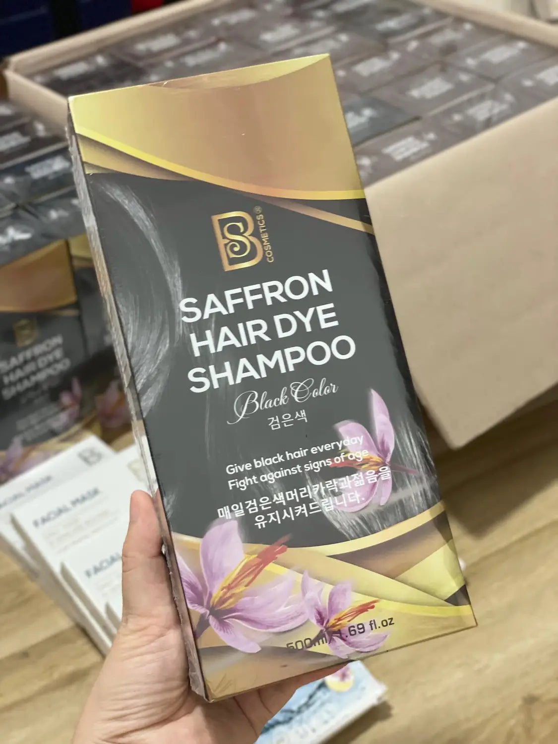 Dầu gội đầu phủ bạc tinh chất Saffron